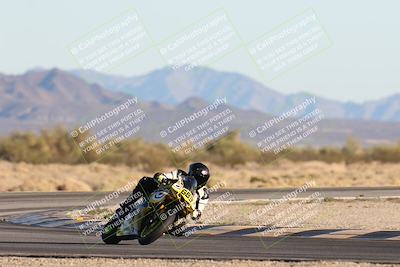 media/Dec-07-2025-CVMA (Sun) [[3e7d2de5dc]]/Race 17-Amateur Formula Middleweight/